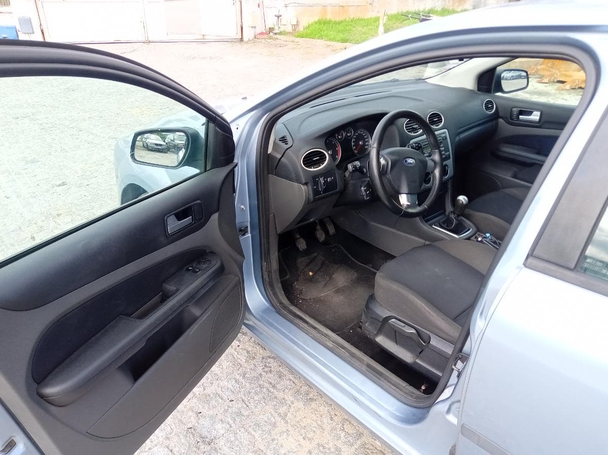 Ford Focus  · Ano 2006 — image 21