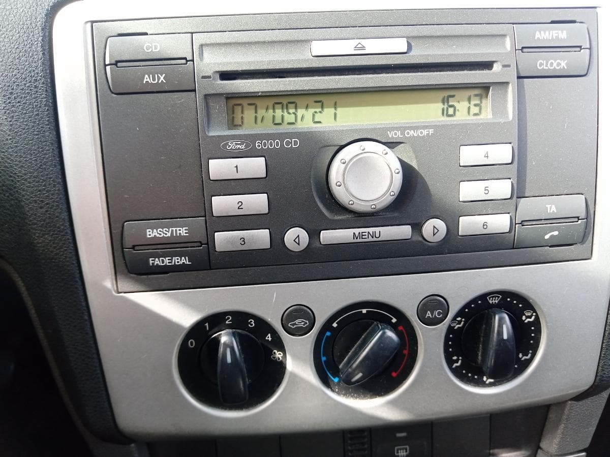 Ford Focus  · Ano 2006 — image 29