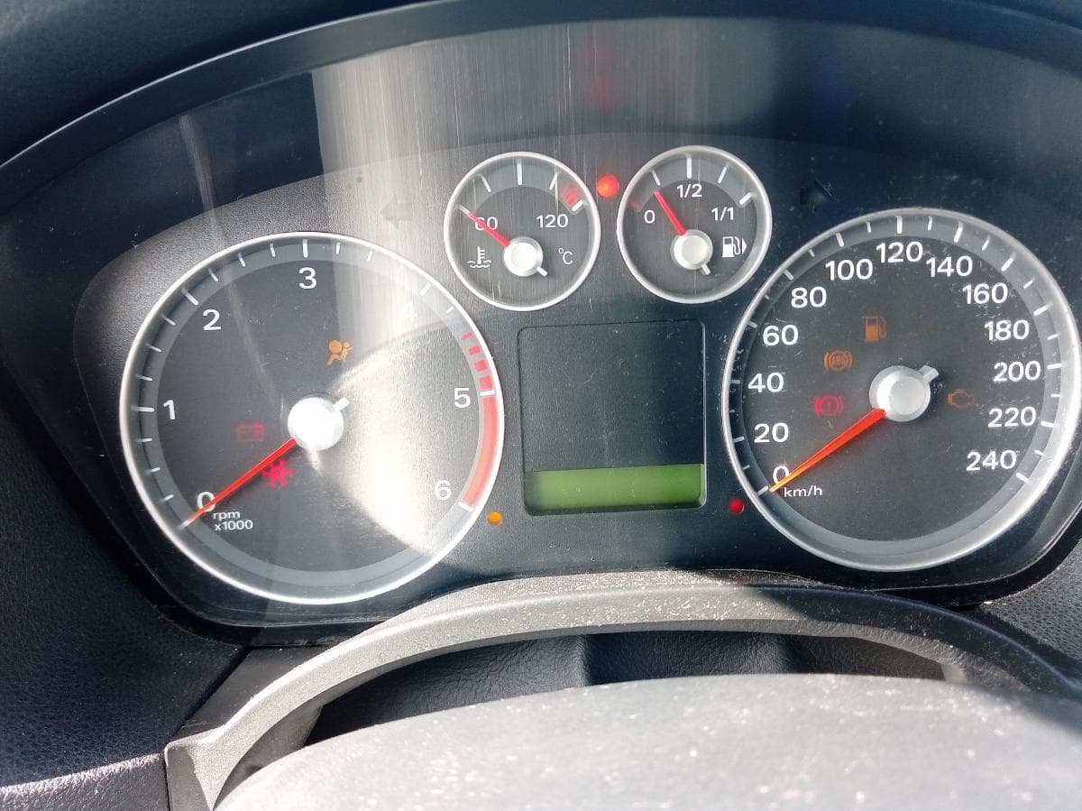 Ford Focus  · Ano 2006 — image 36