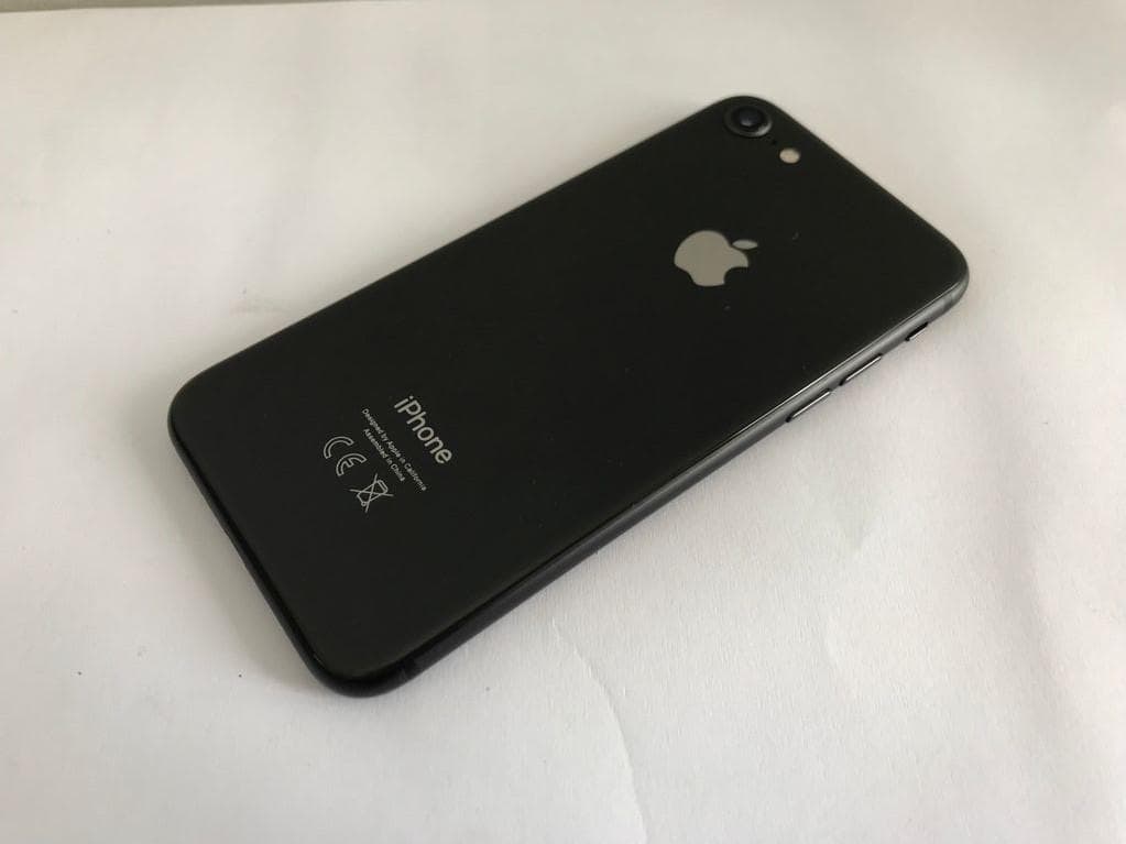 Iphone 8 — image 2