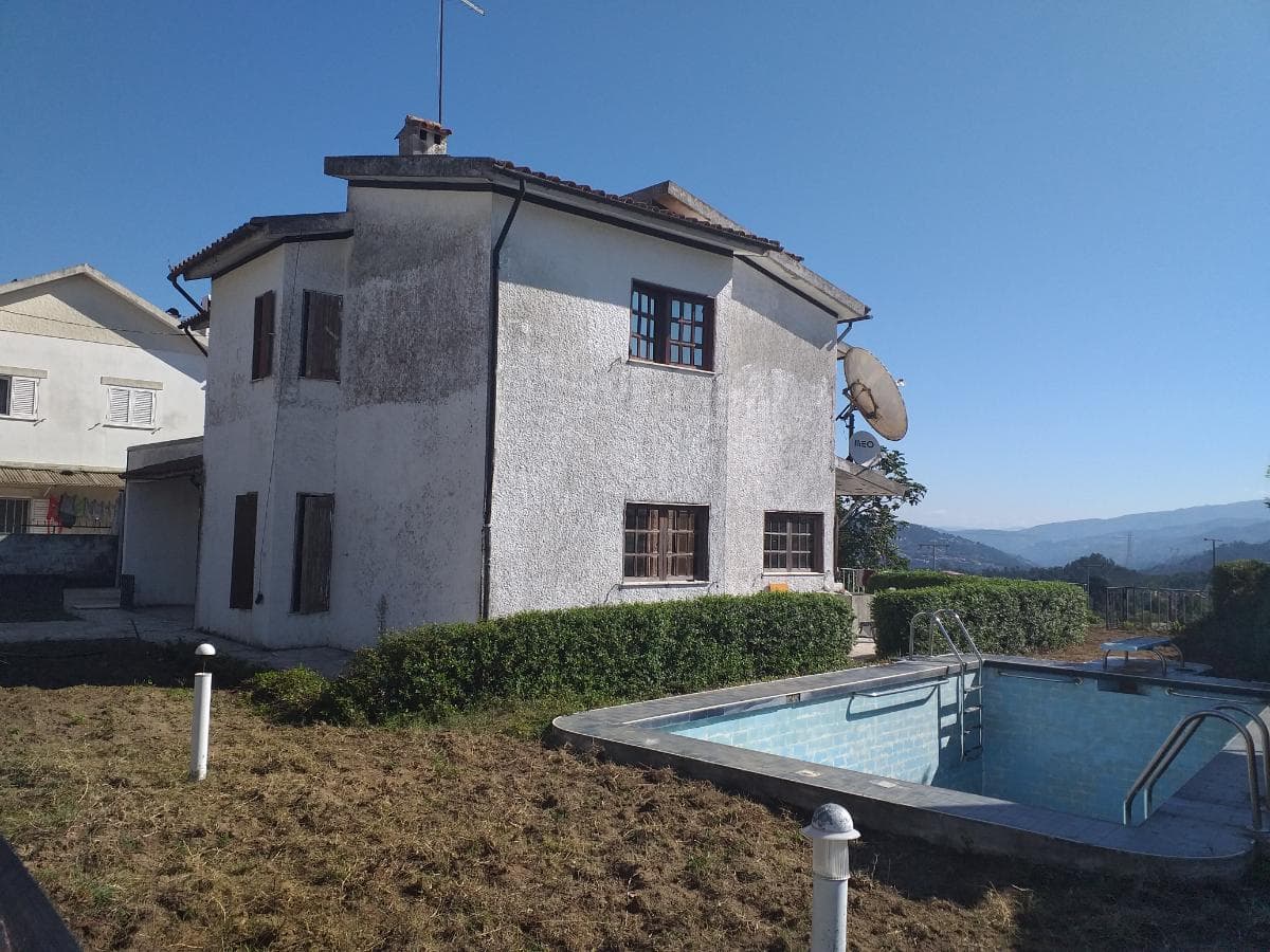 Moradia · Cinfães — image 4