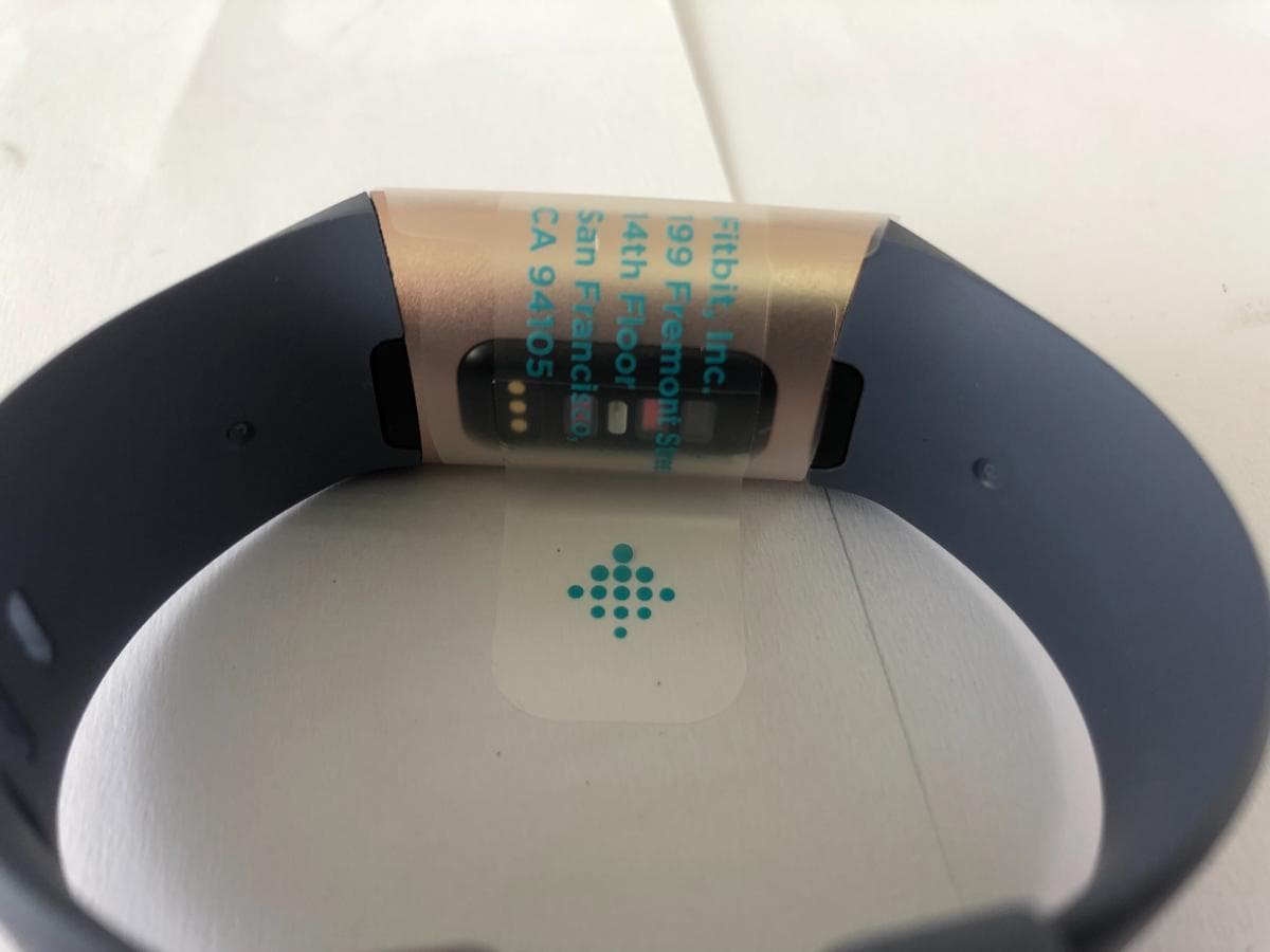 SmartWatch FitBit — image 2