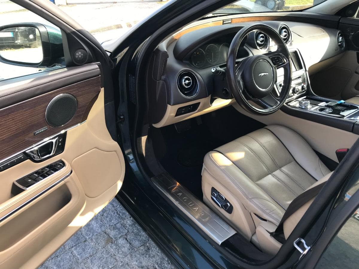 Jaguar XJ 3.0 · Ano 2013 — image 16