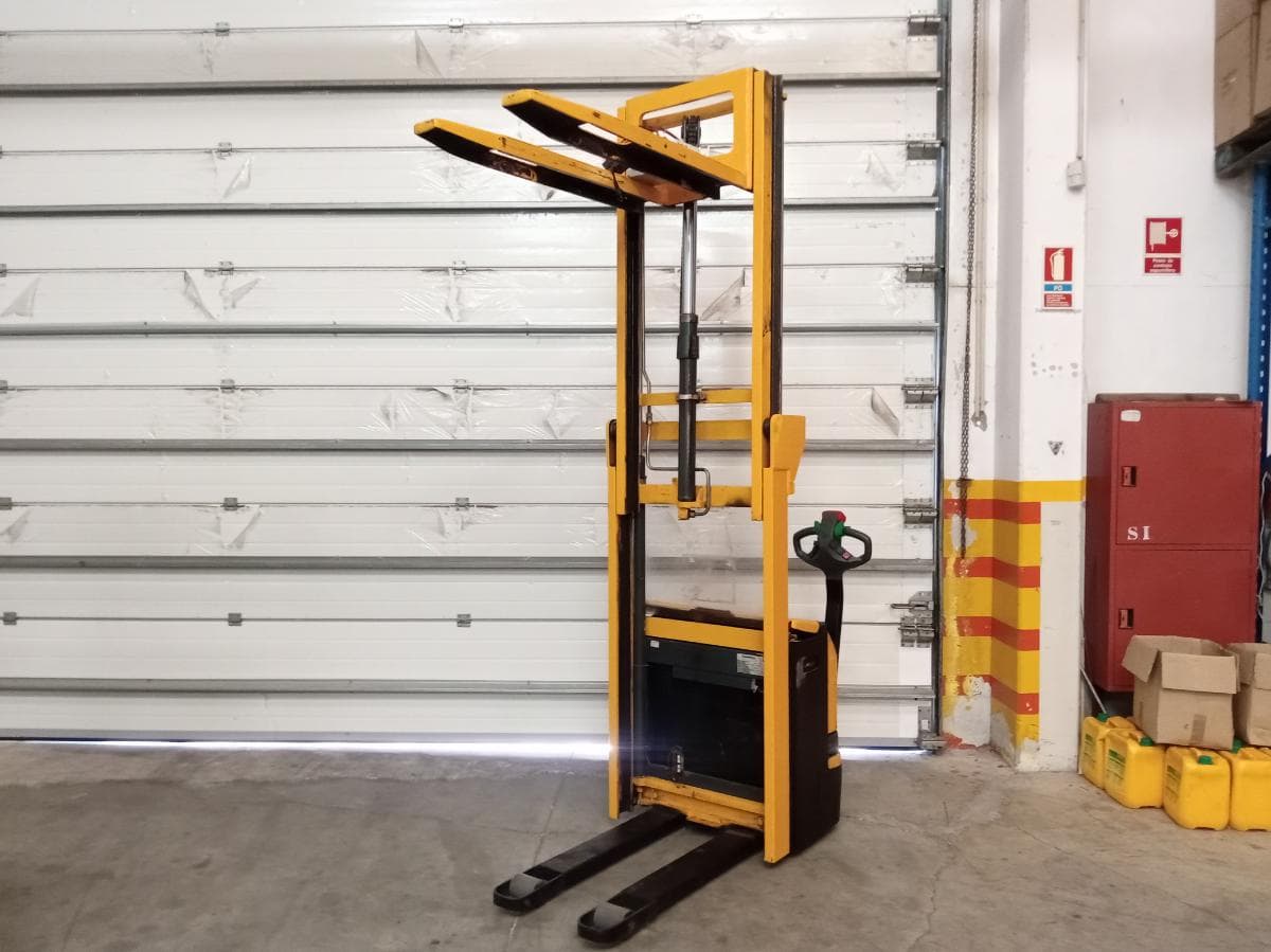 Stacker Jungheinrich EJC 14 · Elétrico · Ano 2001 — imagem 5
