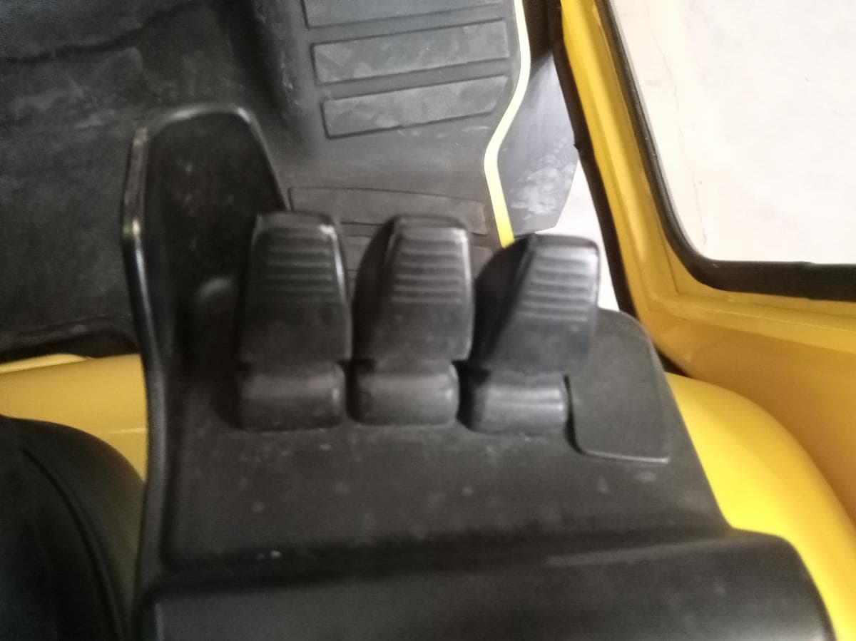Empilhador Hyster H5.5FT · Ano 2006 — image 13