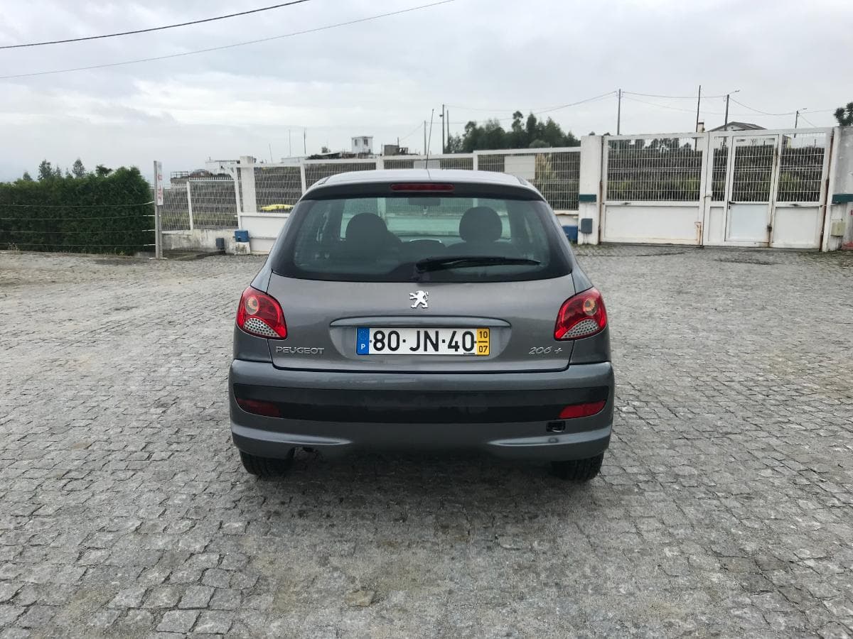 Peugeot 206+ · Ano 2010 — imagem 7