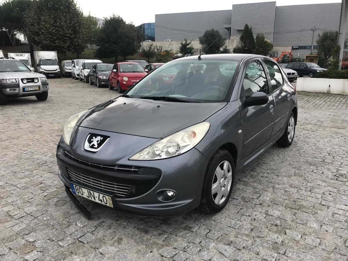 Peugeot 206+ · Ano 2010 — imagem 5