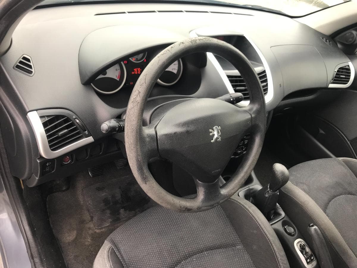 Peugeot 206+ · Ano 2010 — imagem 32