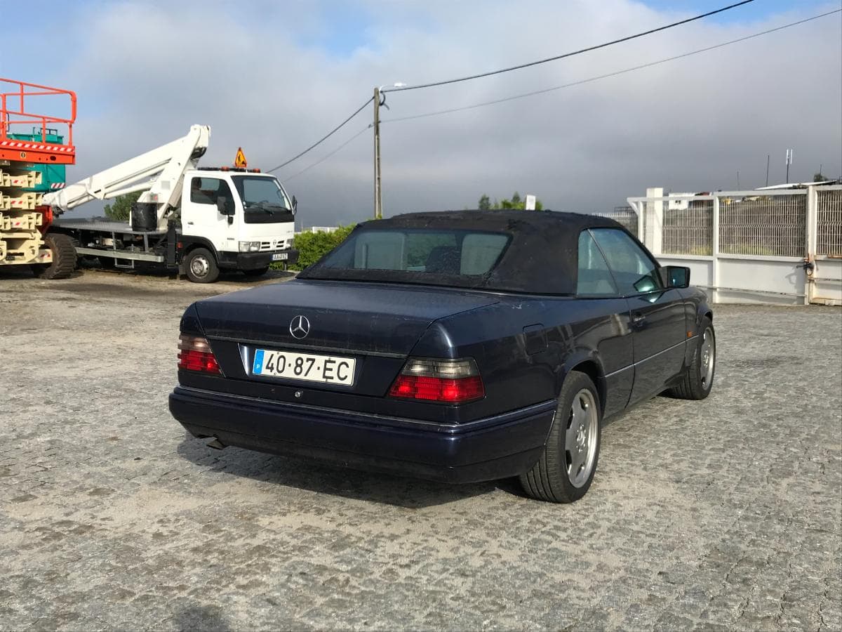 Mercedes-Benz E200 Cabrio · Ano 1994 — imagem 8