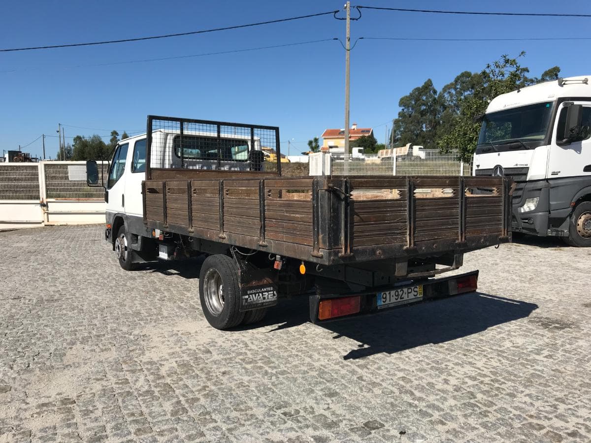 Mitsubishi Canter · Cabine Dupla · 6 Lugares · Ano 2000 — imagem 5