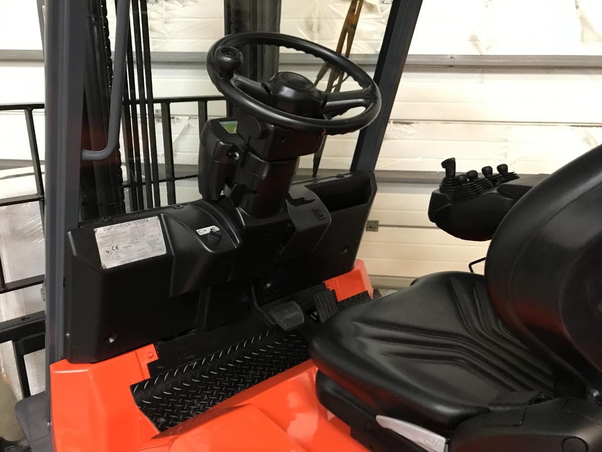 Empilhador Toyota 7FBM30 · 3000kgs — image 8