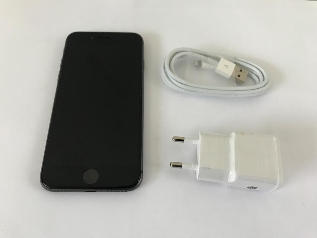 Iphone 8 — image 1