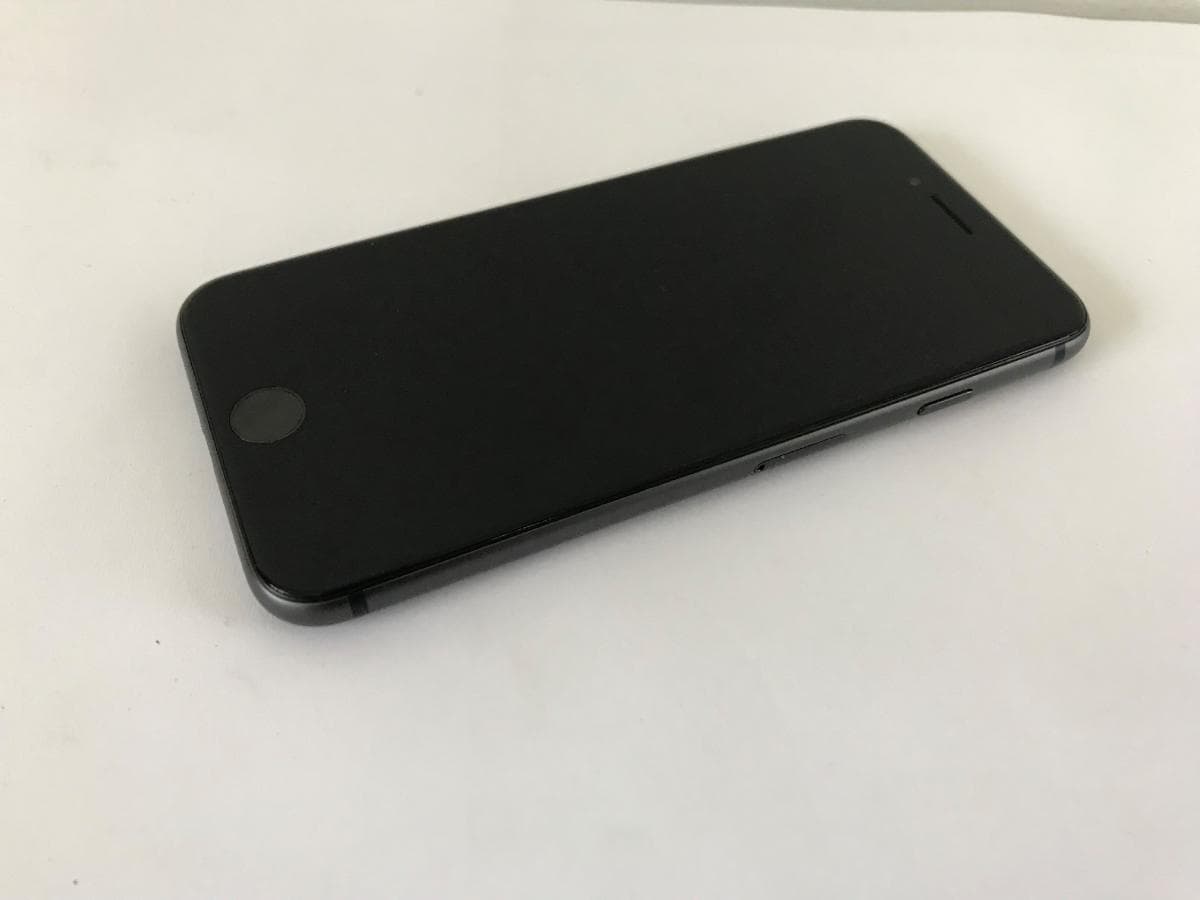 Iphone 8 — image 5