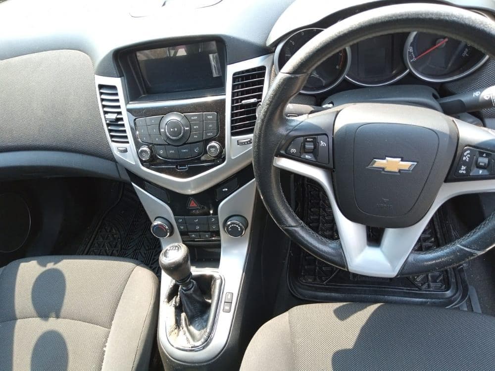 Chevrolet CRUZE · — imagen 3