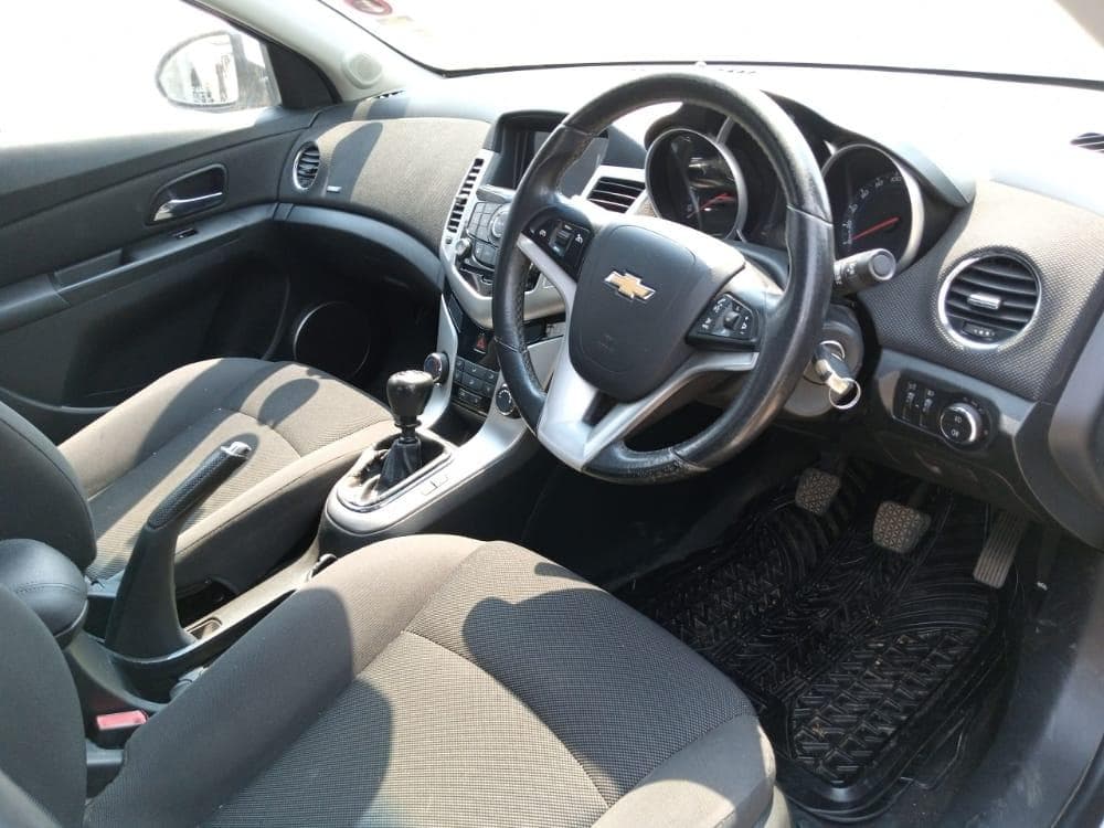 Chevrolet CRUZE · — imagen 5