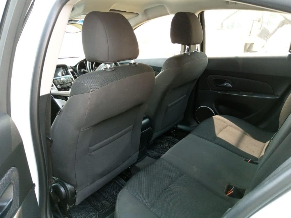 Chevrolet CRUZE · — imagen 4
