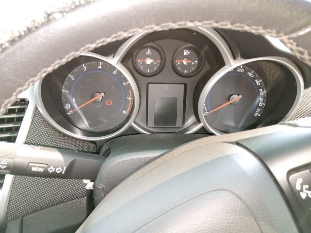 Chevrolet CRUZE · — imagen 5