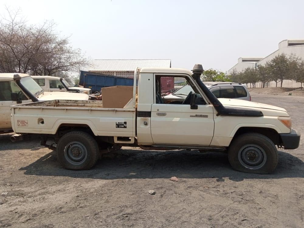 Toyota Landcruiser · — imagem 9