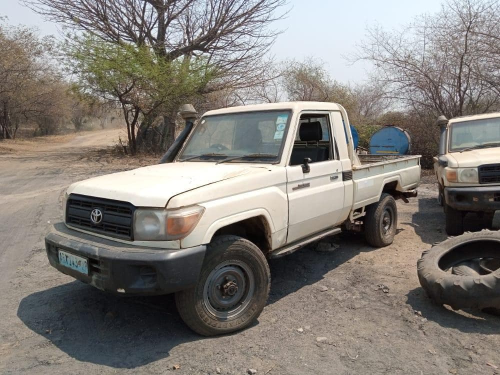Toyota Landcruiser · — imagem 13