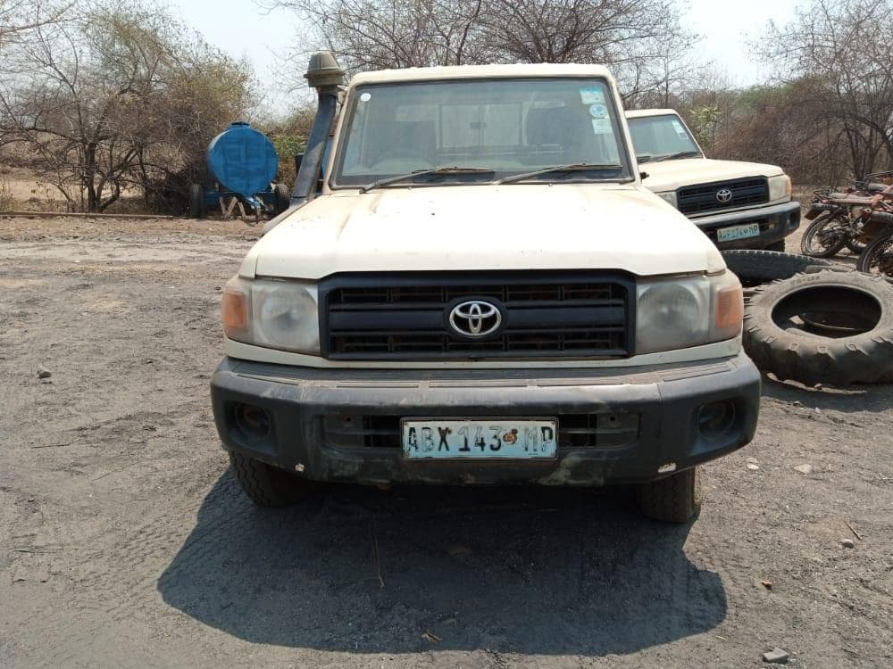Toyota Landcruiser · — imagem 15