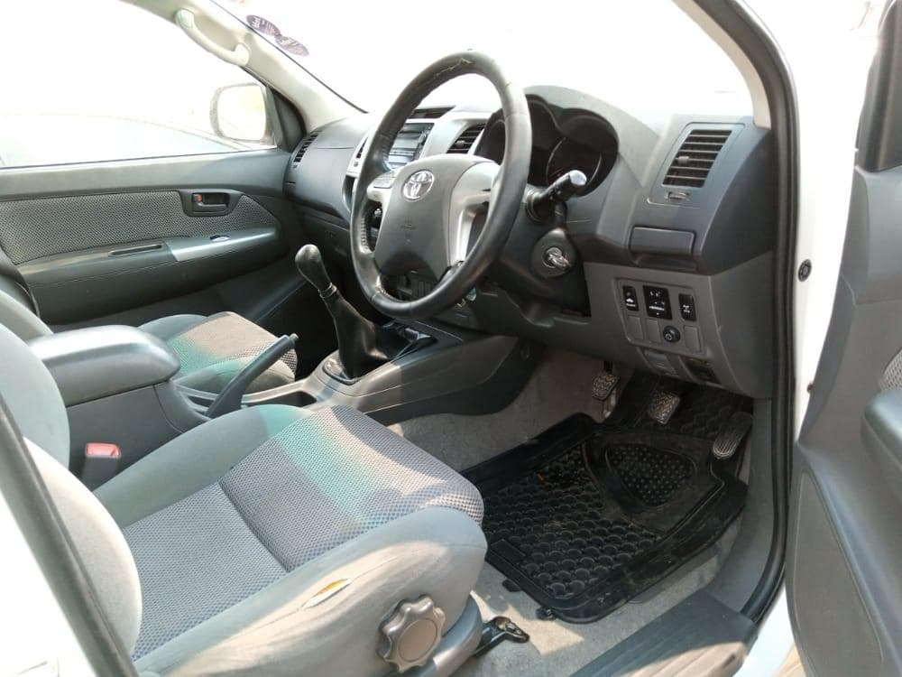 Toyota Hilux D4D · — imagem 8