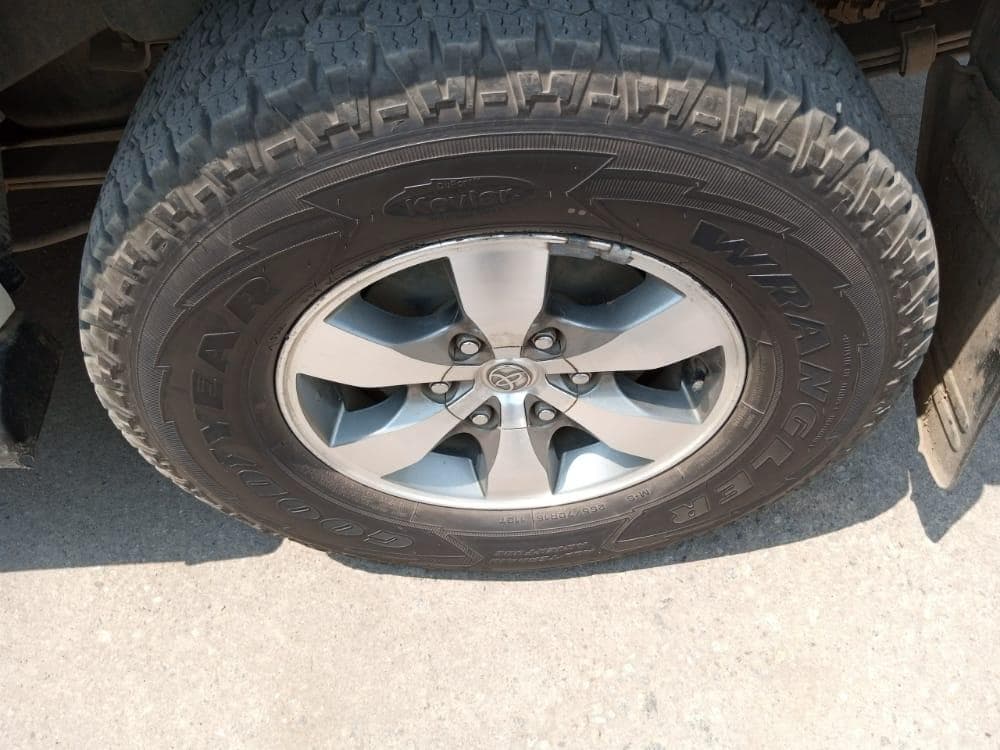 Toyota Hilux D4D · — imagem 3