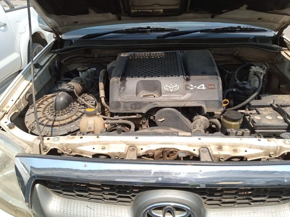 Toyota Hilux D4D · — imagem 8