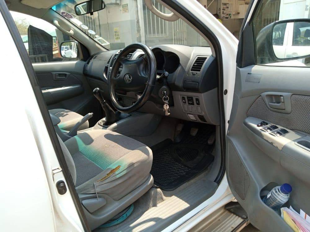 Toyota Hilux D4D · — imagem 10