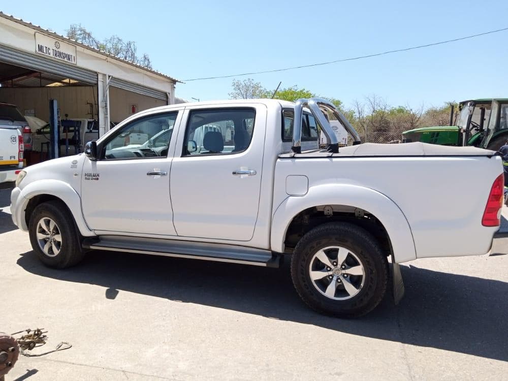 Toyota Hilux D4D · — imagem 9