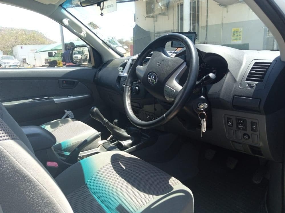Toyota Hilux D4D · — imagem 15