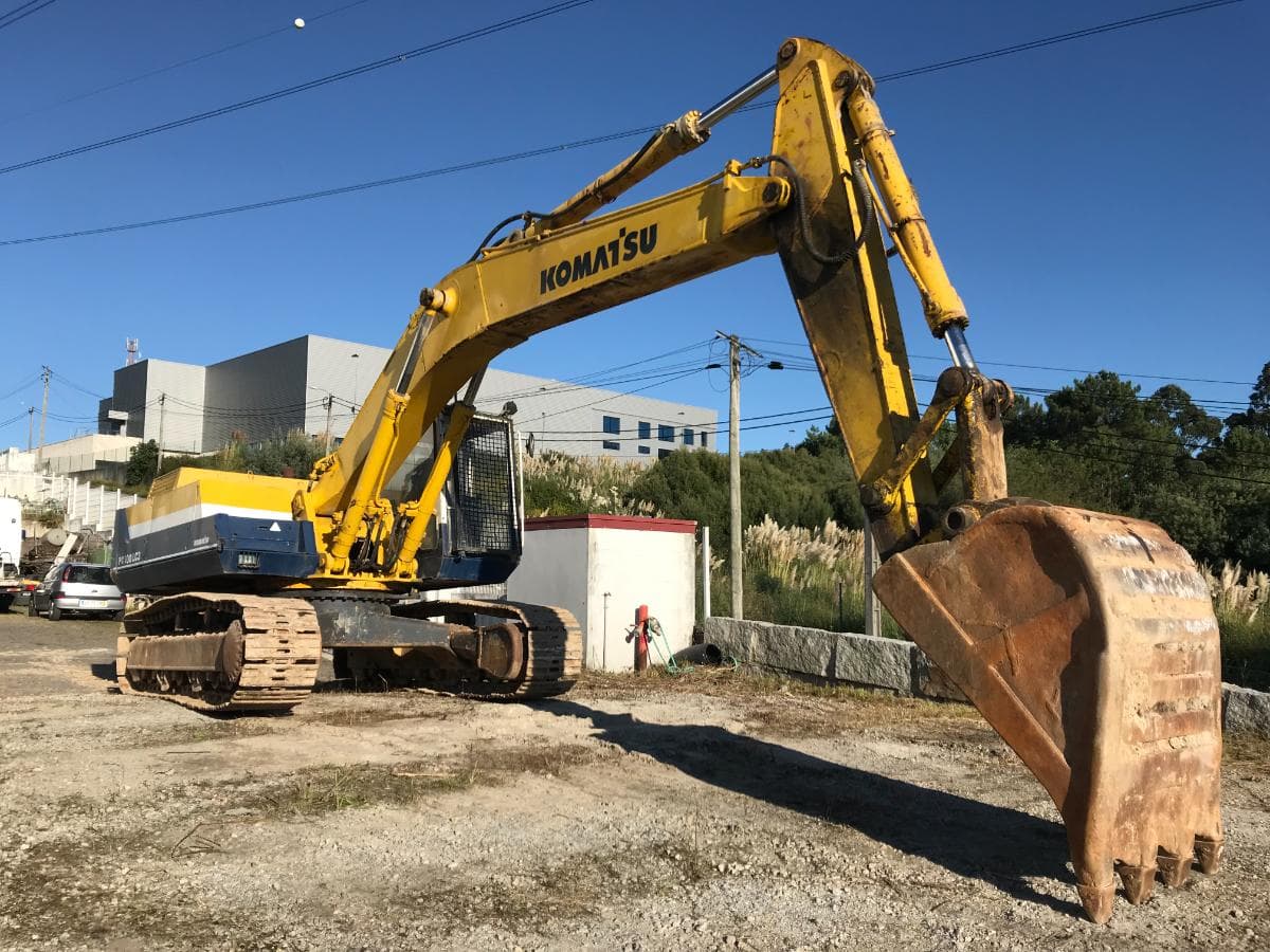 Giratória de rastos Komatsu PC300LC-3