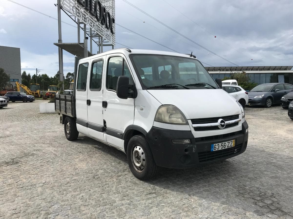 Opel Movano 2.5 CDTI · 9 Lugares · Ano 2005 — imagem 1
