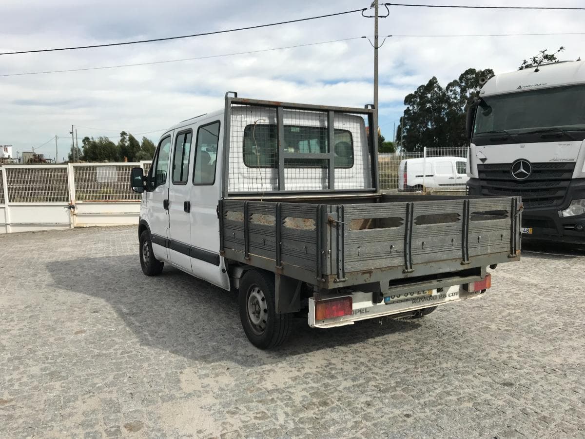 Opel Movano 2.5 CDTI · 9 Lugares · Ano 2005 — imagem 6
