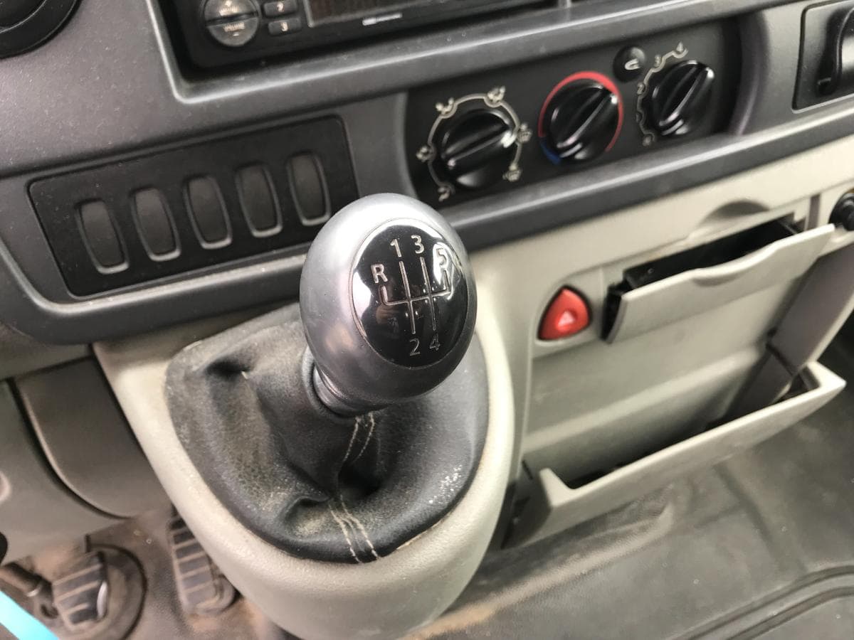 Opel Movano 2.5 CDTI · 9 Lugares · Ano 2005 — imagem 26