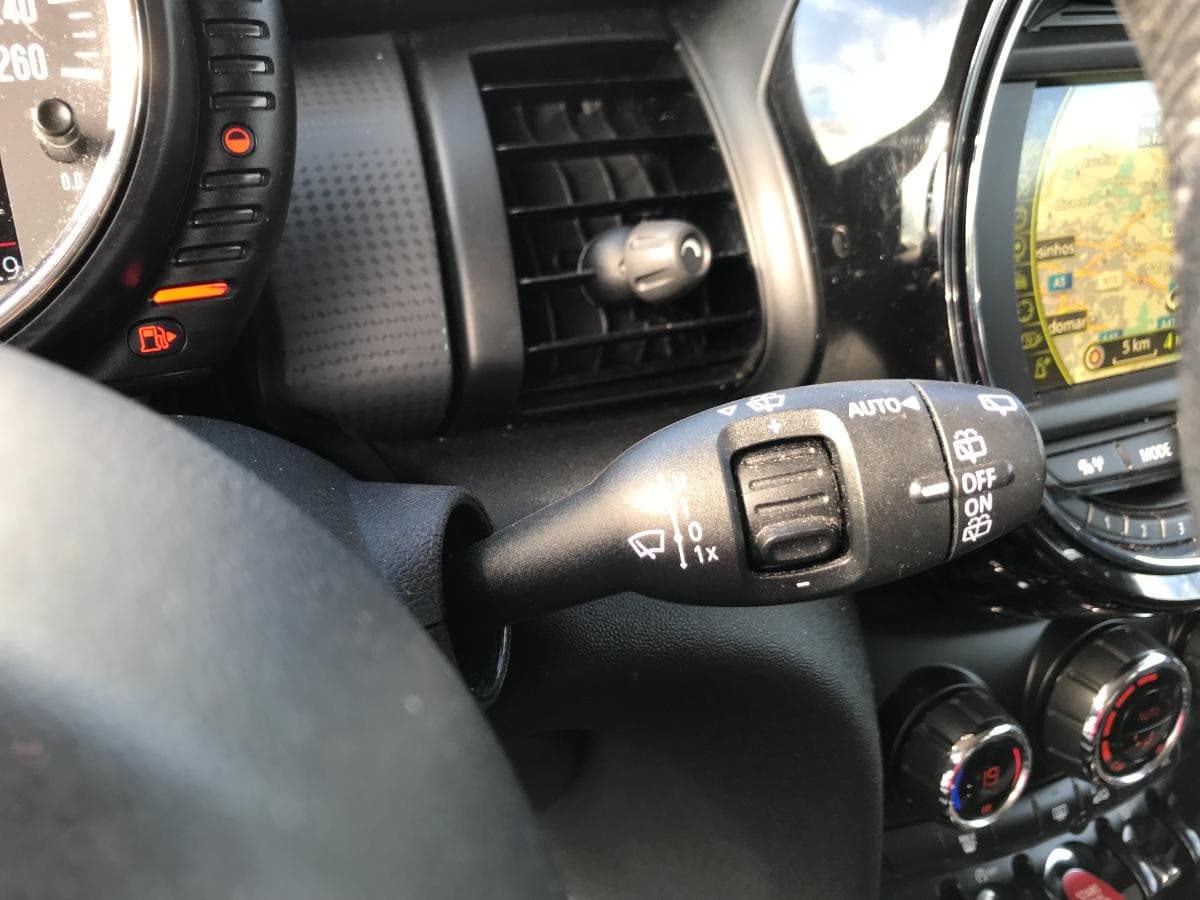 Mini Cooper 1.5D · Ano 2015 — imagen 32