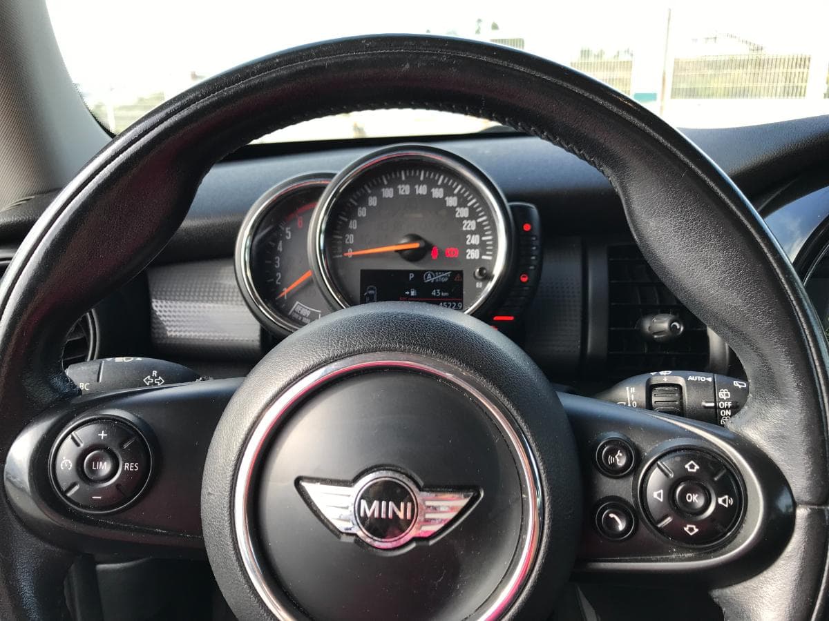 Mini Cooper 1.5D · Ano 2015 — imagen 35