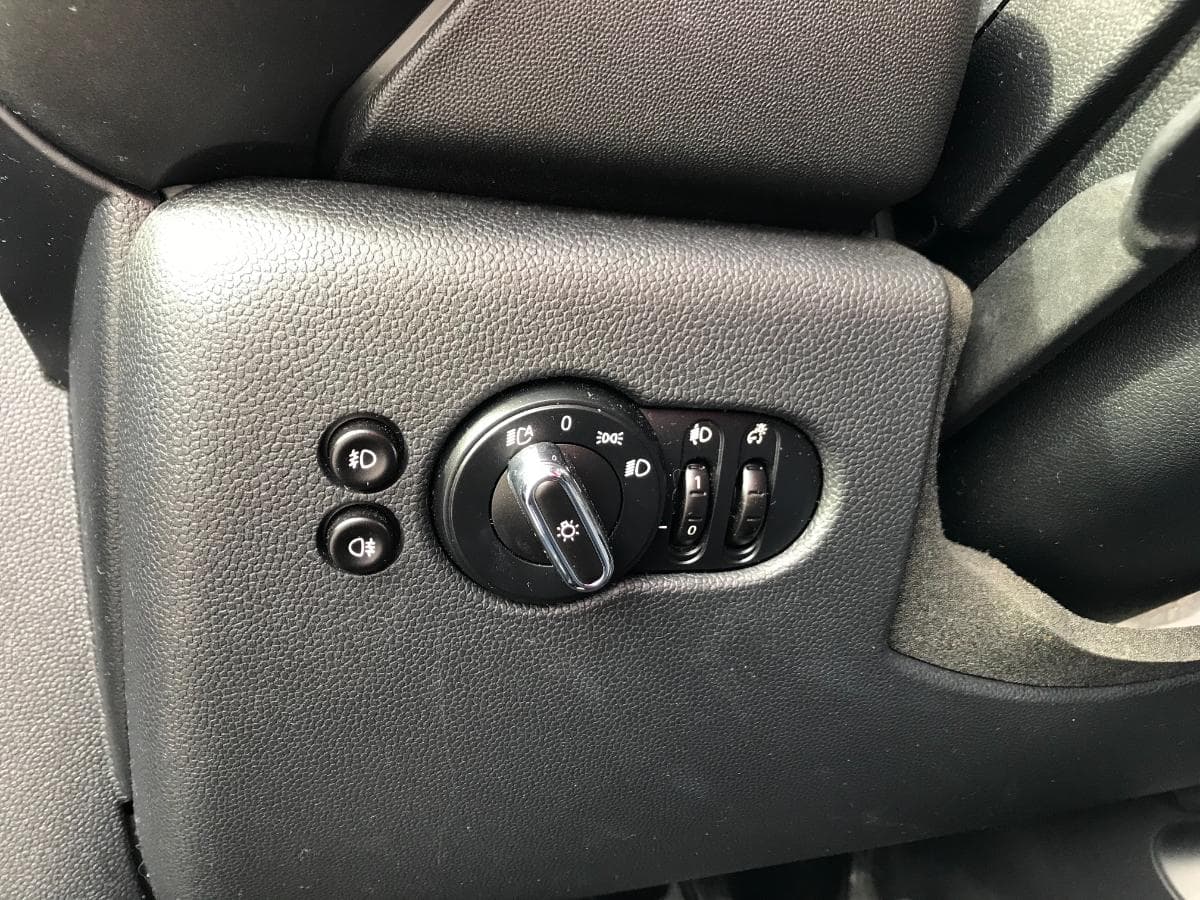 Mini Cooper 1.5D · Ano 2015 — imagen 36