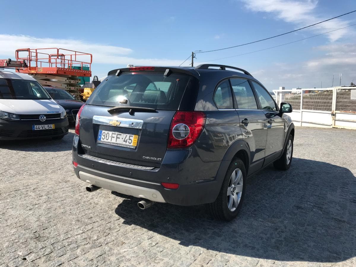Chevrolet Captiva 2.0D · Ano 2008 — image 4