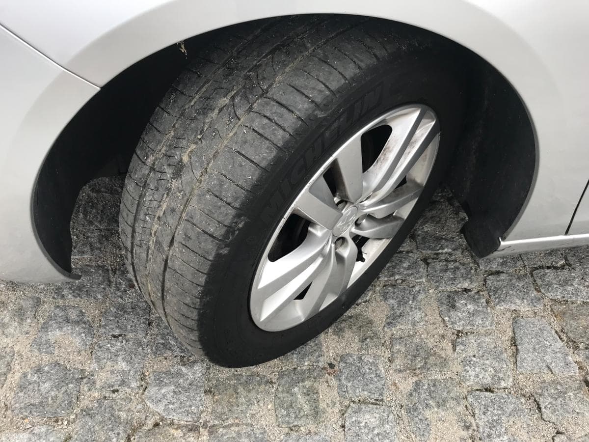 Peugeot 308 1.6 Blue HDI · Ano 2014 — imagem 14