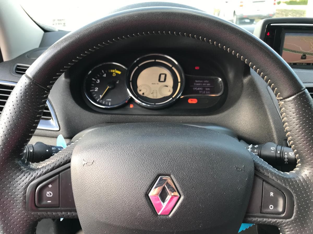Renault Mégane 1.5 DCI · Ano 2013 — imagen 33