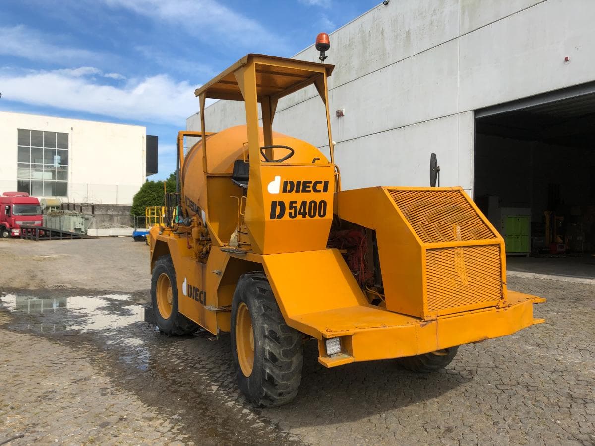 Autobetoneira Dieco D 5400 — imagen 1