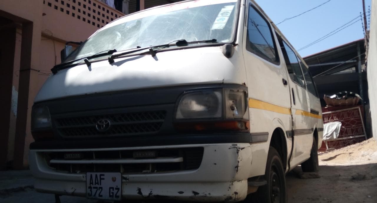 Toyota Hiace · — image 1