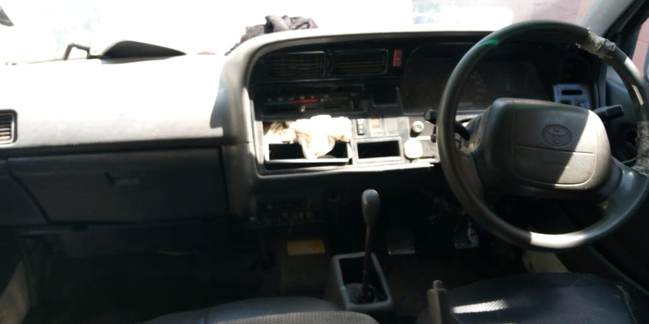 Toyota Hiace · — image 5