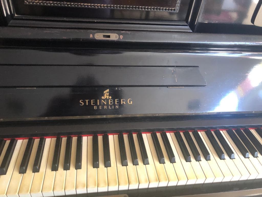 Piano — image 2