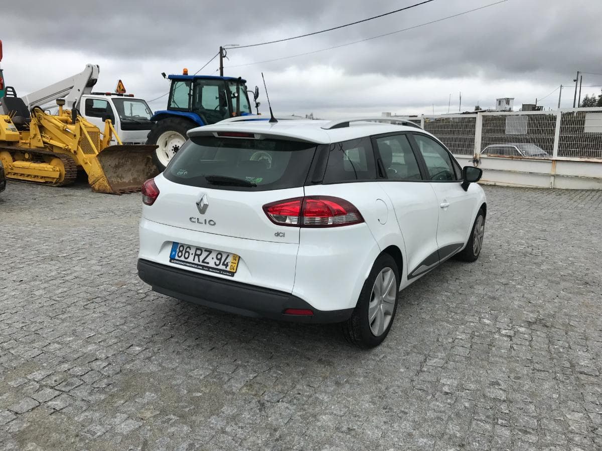 Renault Clio IV Sport Tourer 1.5 DCI — image 6