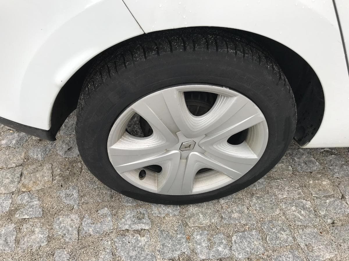 Renault Clio IV Sport Tourer 1.5 DCI — image 11