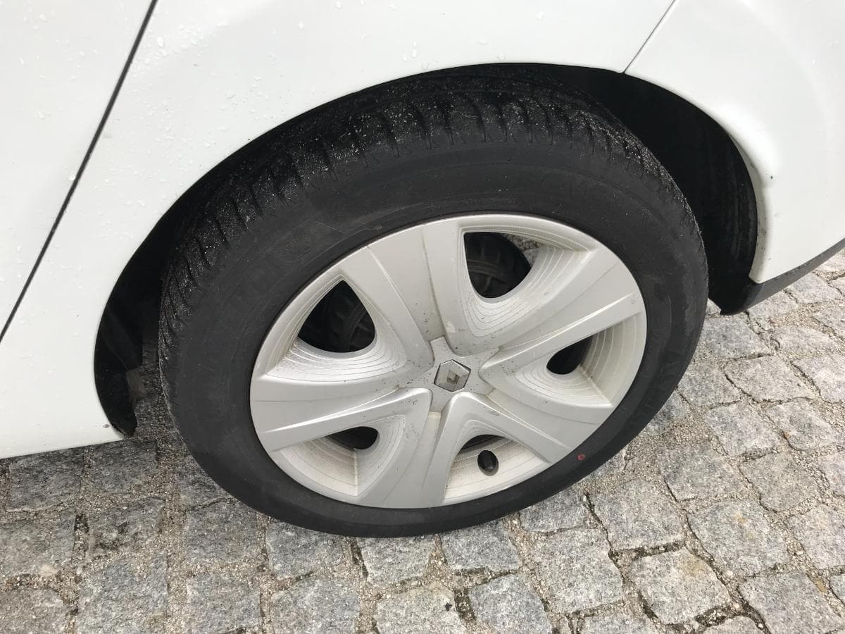 Renault Clio IV Sport Tourer 1.5 DCI — image 13