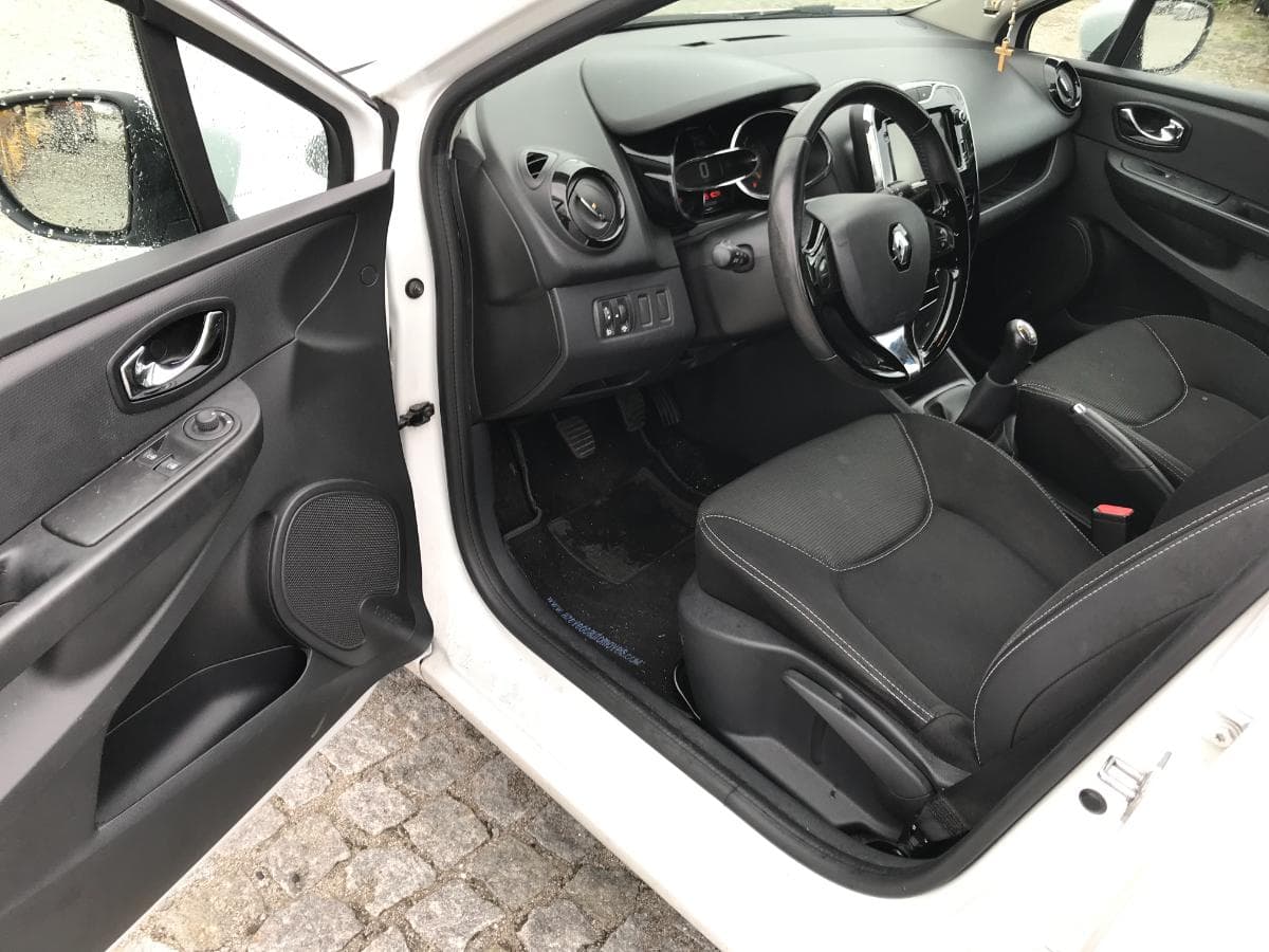 Renault Clio IV Sport Tourer 1.5 DCI — image 15
