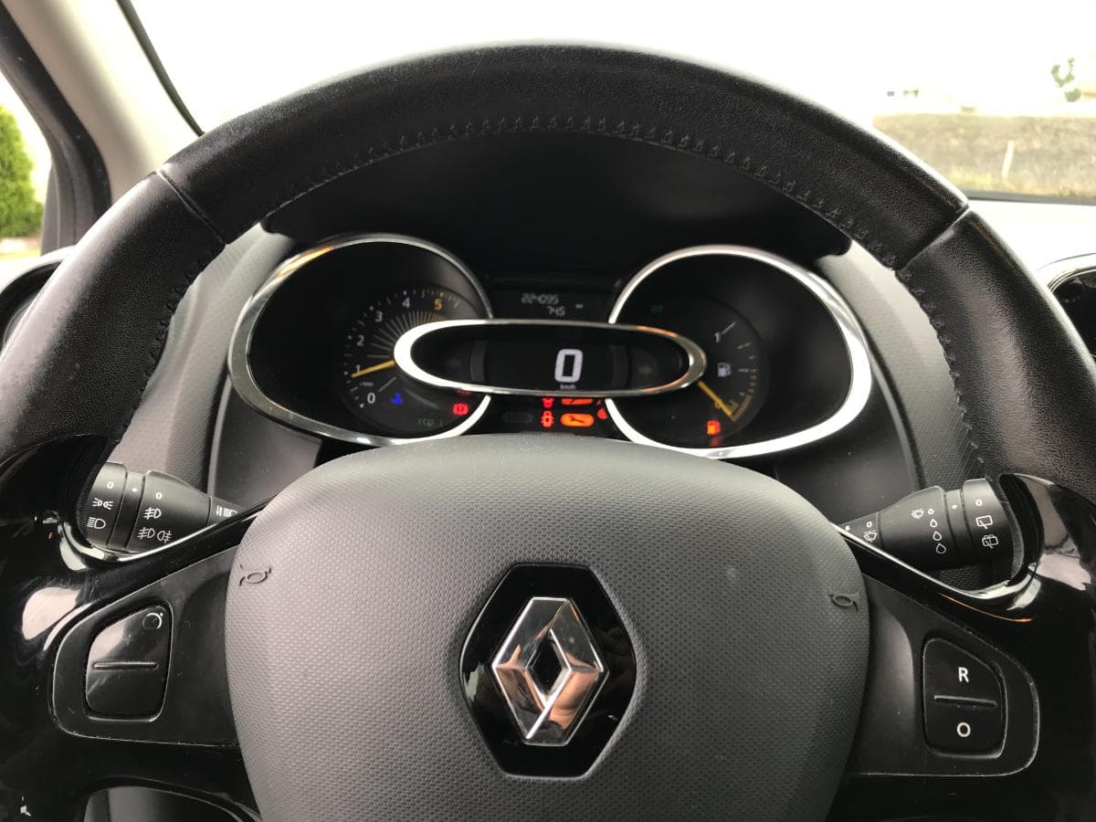 Renault Clio IV Sport Tourer 1.5 DCI — image 17
