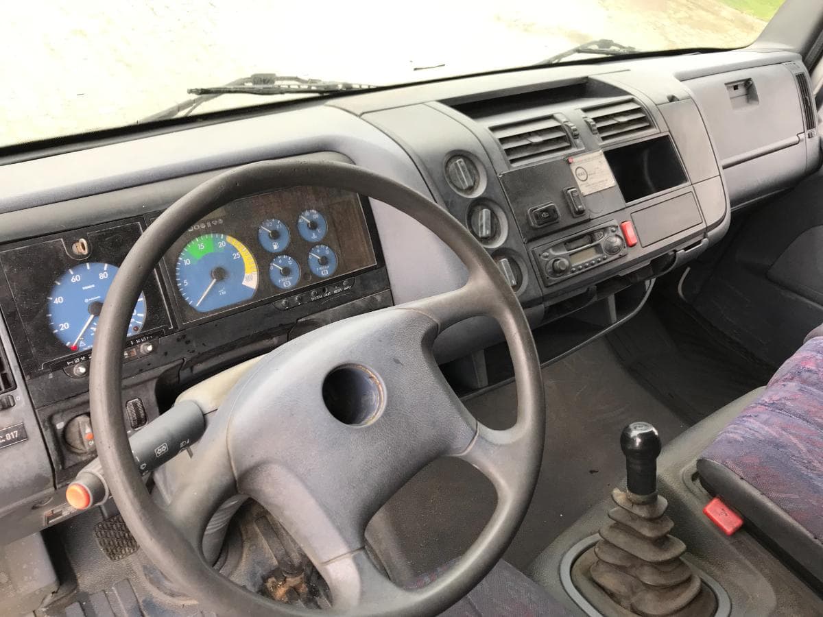 Mercedes-Benz Atego 815 · Ano 1998 — imagem 16